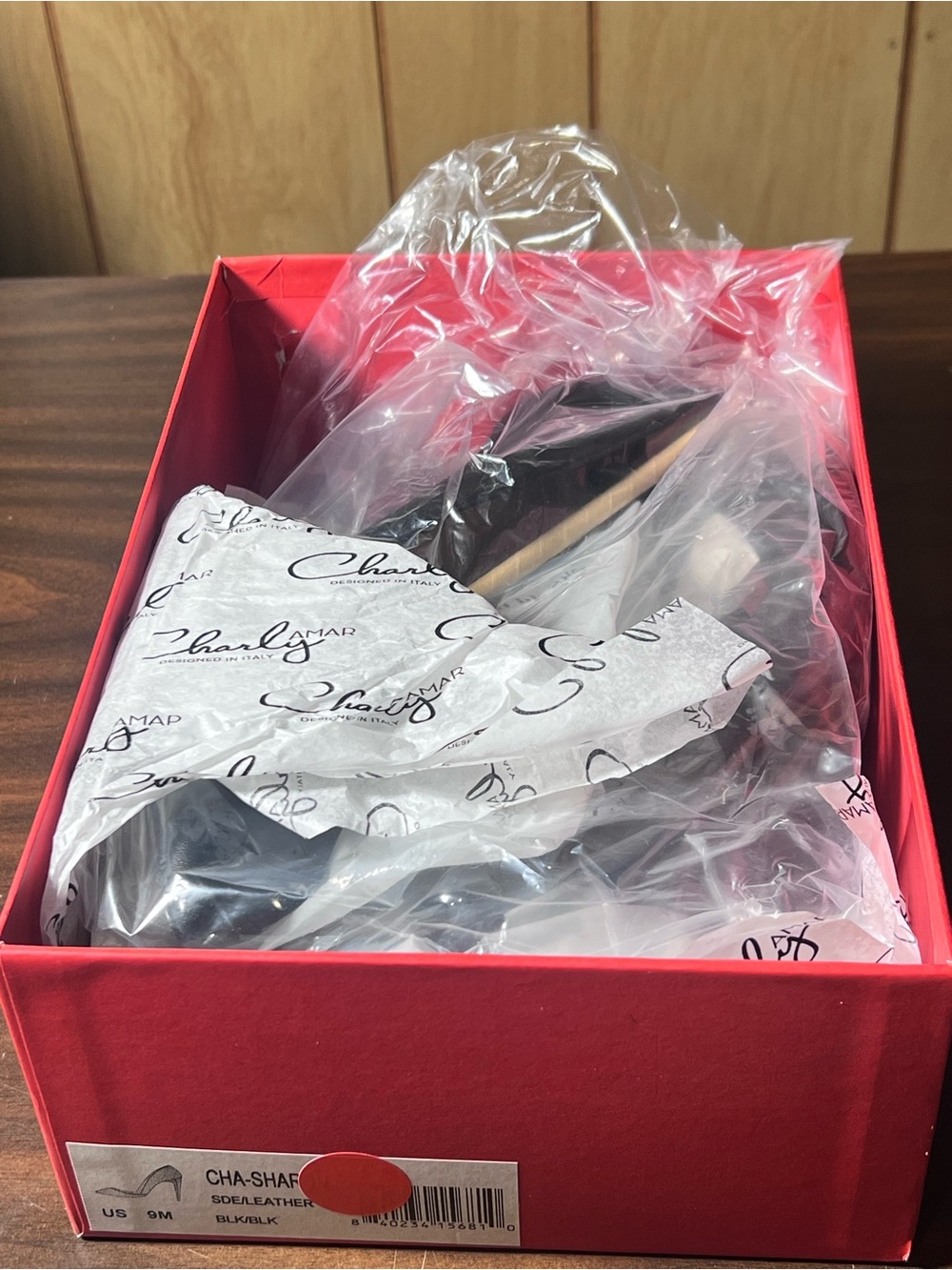 Women's Black Pointed-Toe Mid Heel Pumps - Picture 7 of 8